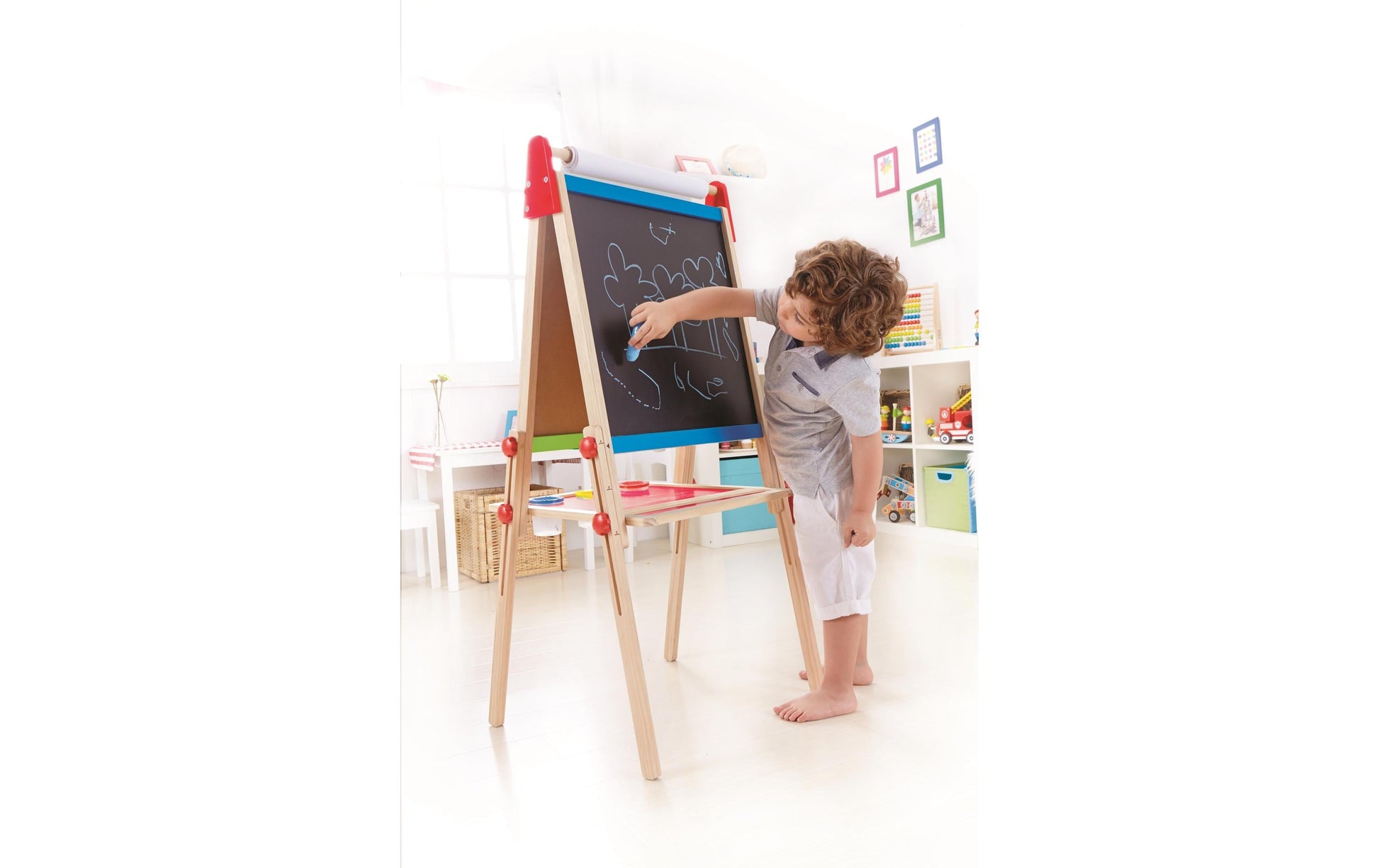 Hape Kinder-Kreidetafel – 550 × 1100 mm – Holz/ABS, mehrfarbig – doppelseitig, magnethaftend, für Kreide