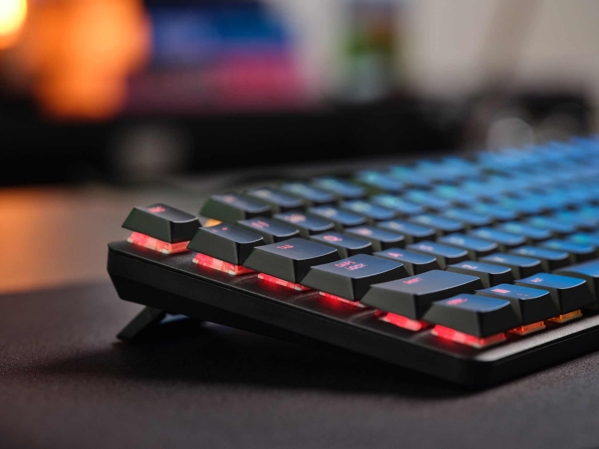 Trust GXT868 Torix – Tastatur, kabelgebunden (USB-A), US-Layout (EN), Fullsize (mit Ziffernblock), mechanisch