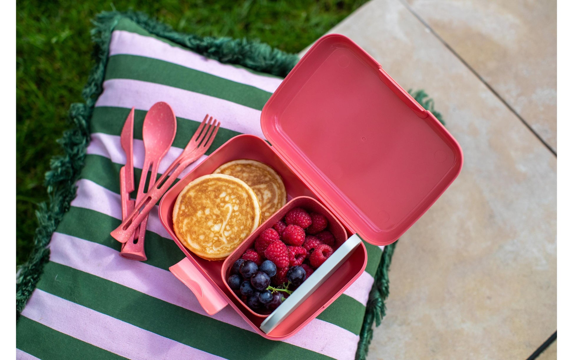 Koziol – Lunchbox 13,5 × 19 × 7 cm, Biokunststoff, beige, 3-teilig