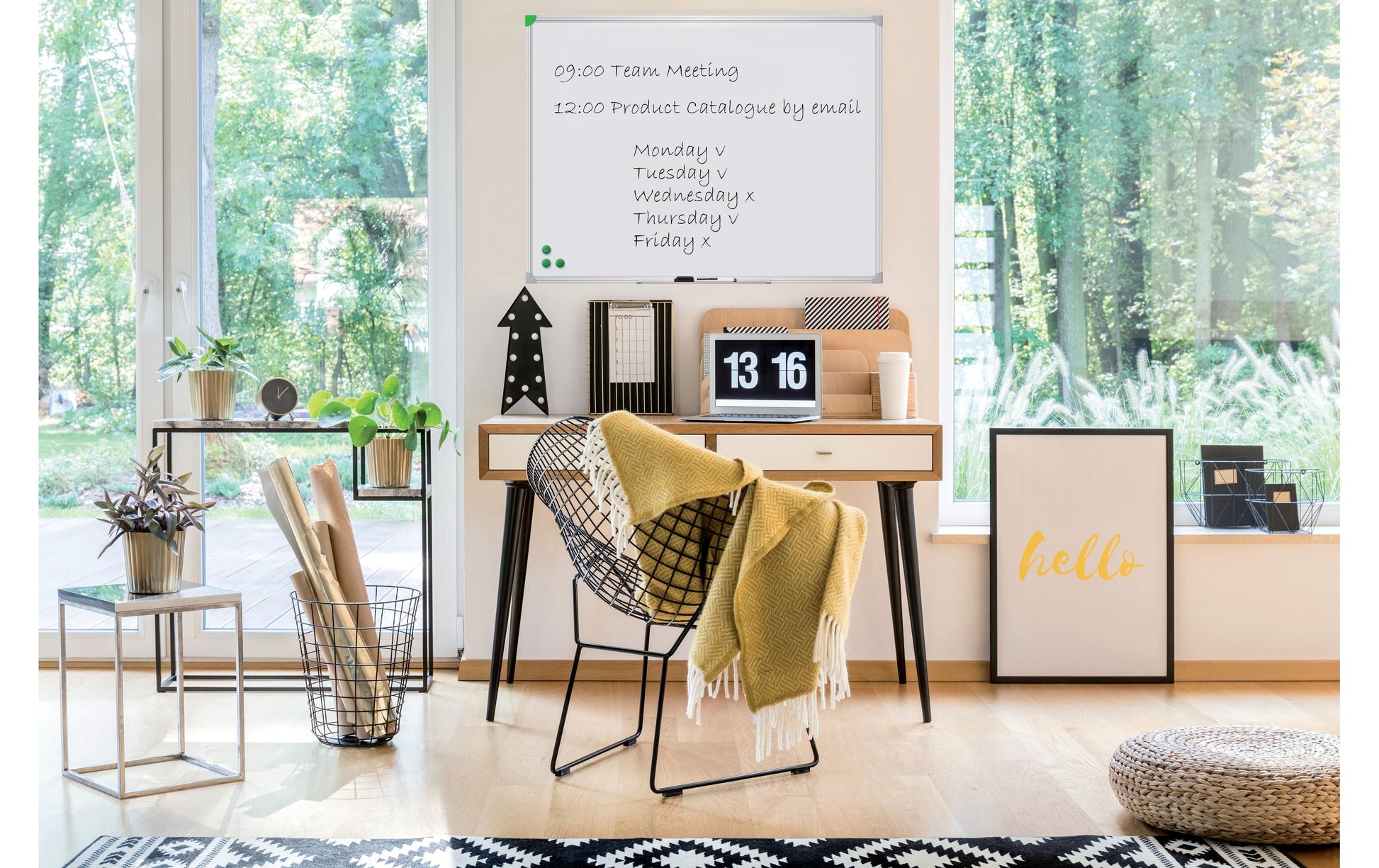 Franken Whiteboard – 80 × 60 cm, lackierter Stahl, magnetisch, Aluminiumrahmen, Wandmontage, inkl. Stiftablage