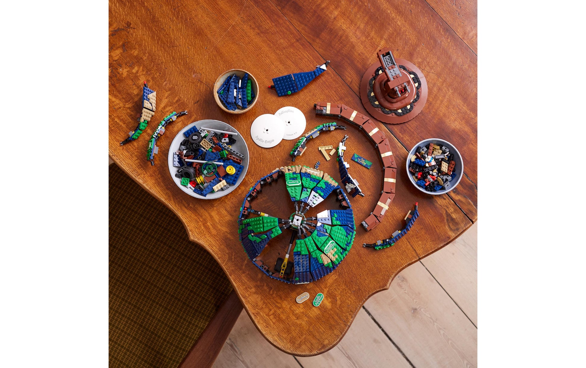 LEGO Ideas Globus 3D-Puzzle – 2585 Teile – 30 × 40 × 26 cm – ab 18 Jahren