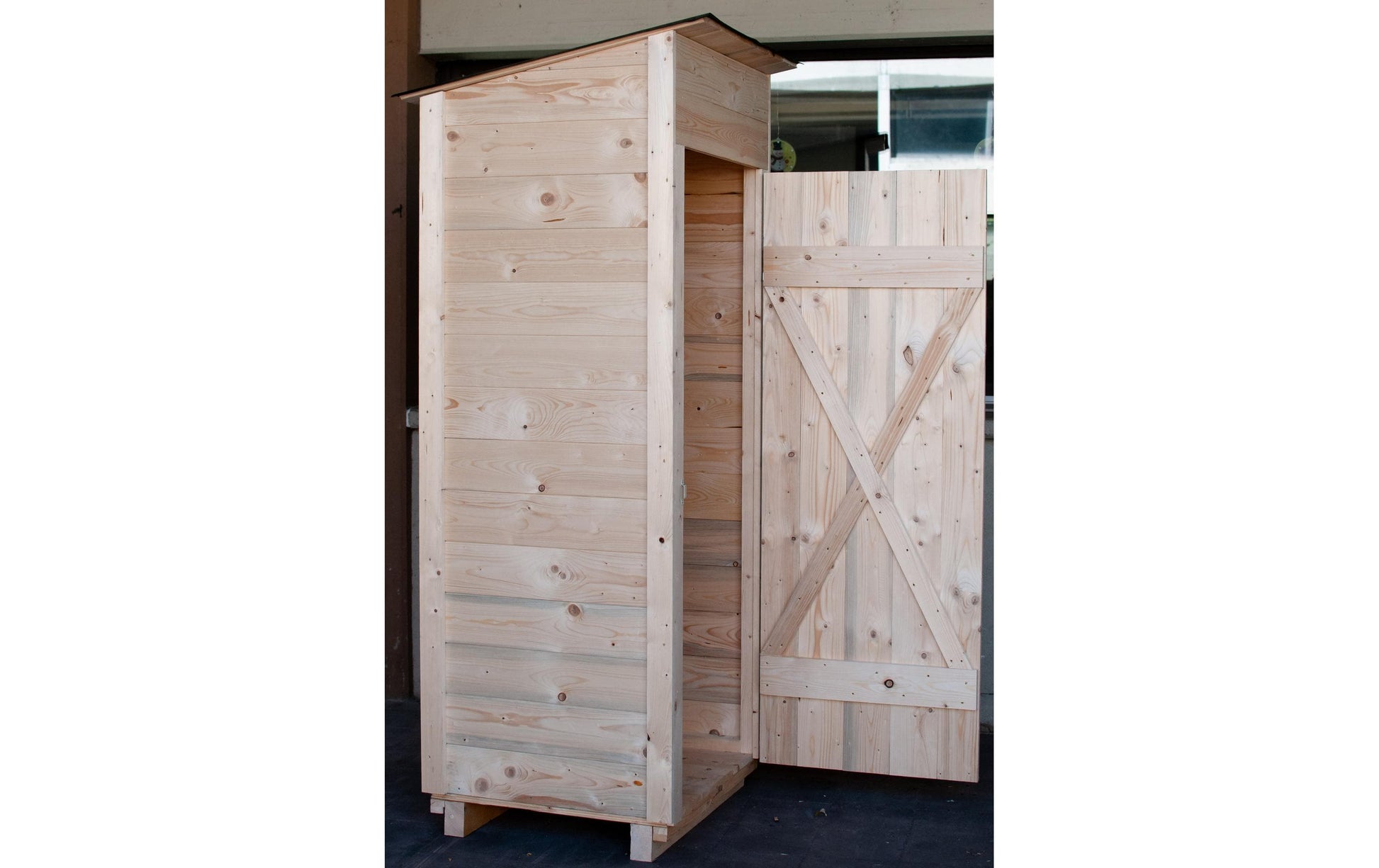 Innovesta Malaga Gartenschrank 1336 l – Holz (Fichte) – Hellbraun – 840 × 2150 × 740 mm