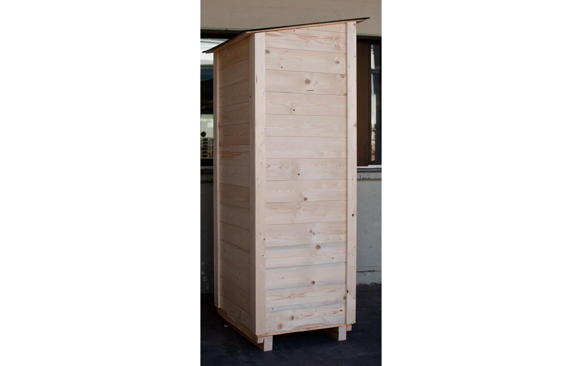Innovesta Malaga Gartenschrank 1336 l – Holz (Fichte) – Hellbraun – 840 × 2150 × 740 mm