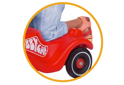 BIG Bobby Car Classic Aufsitzauto – mit Hupe, Fussstütze – 58 × 38 × 30 cm – ab 1 Jahr – Kunststoff, rot