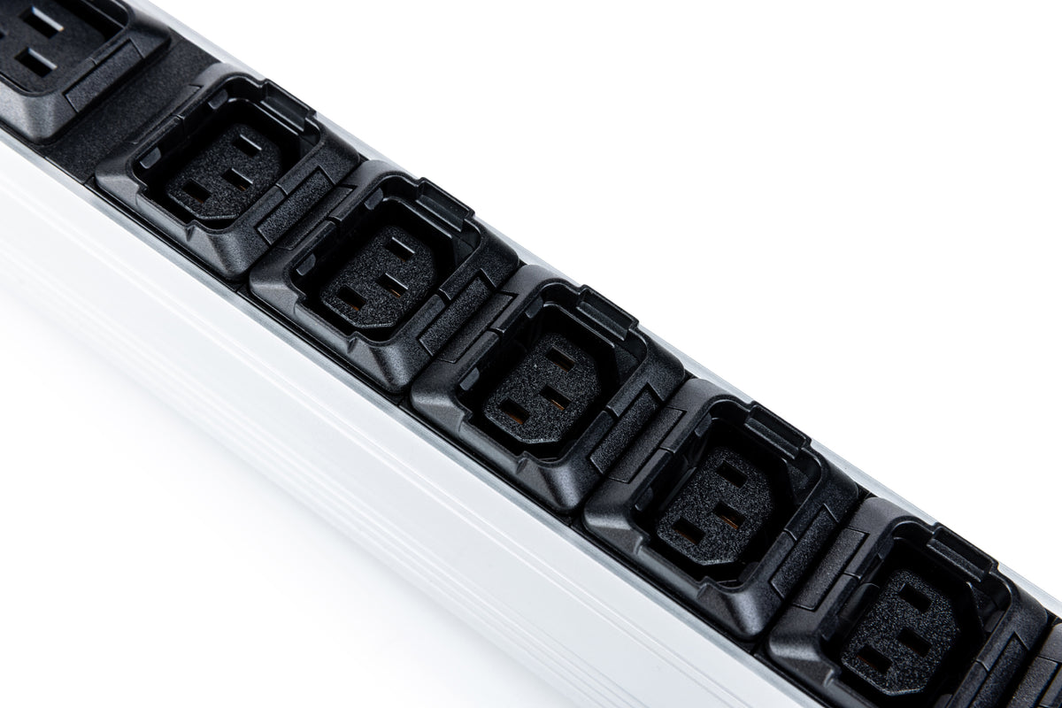 Digitus Rack-PDU Basic, einphasig, 30× IEC (Schuko, IEC C13, IEC C19), 32 A, IEC 60309