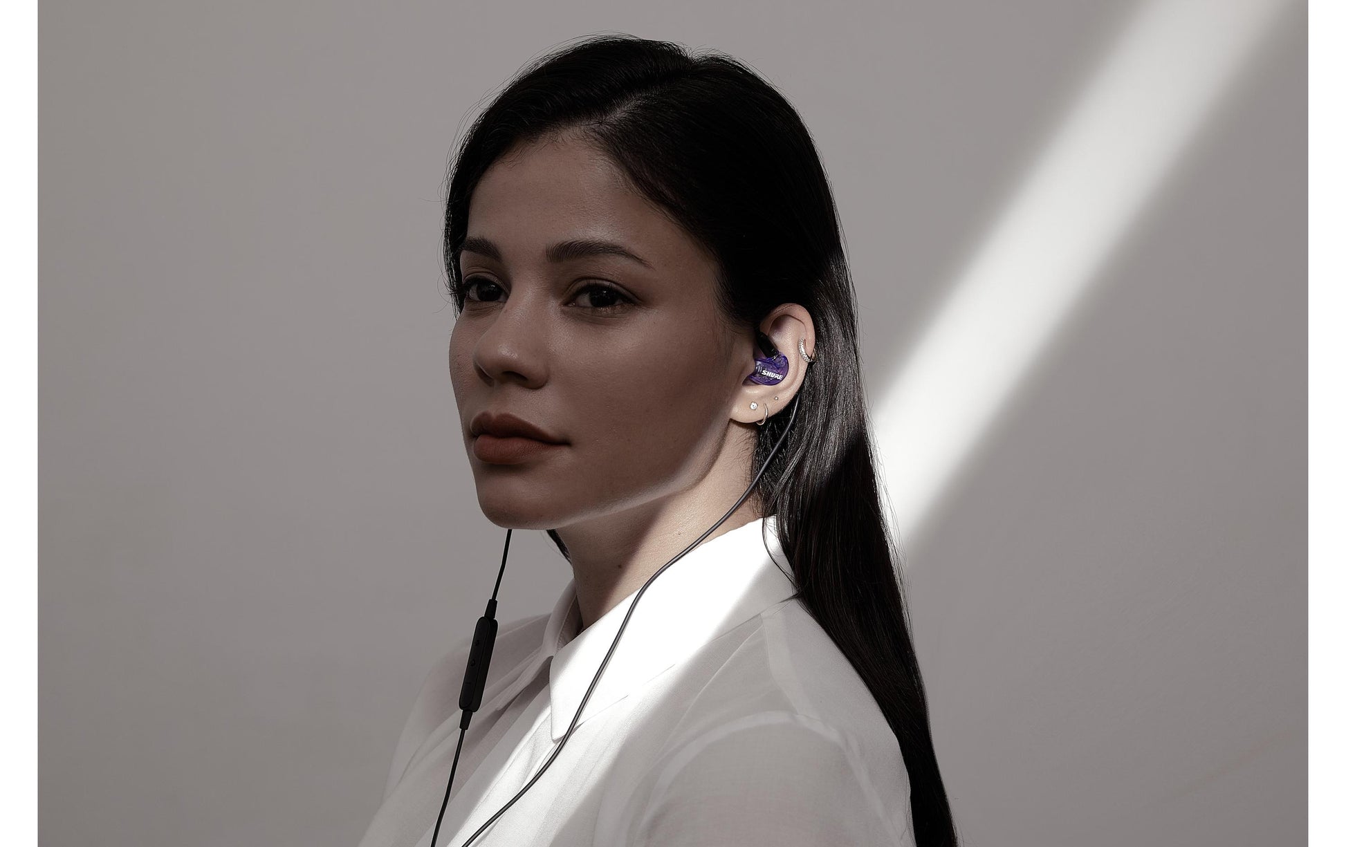 Shure SE215 – In-Ear Headset – 3,5 mm Klinke, Anruf-Management – Violett – für Apple/Android