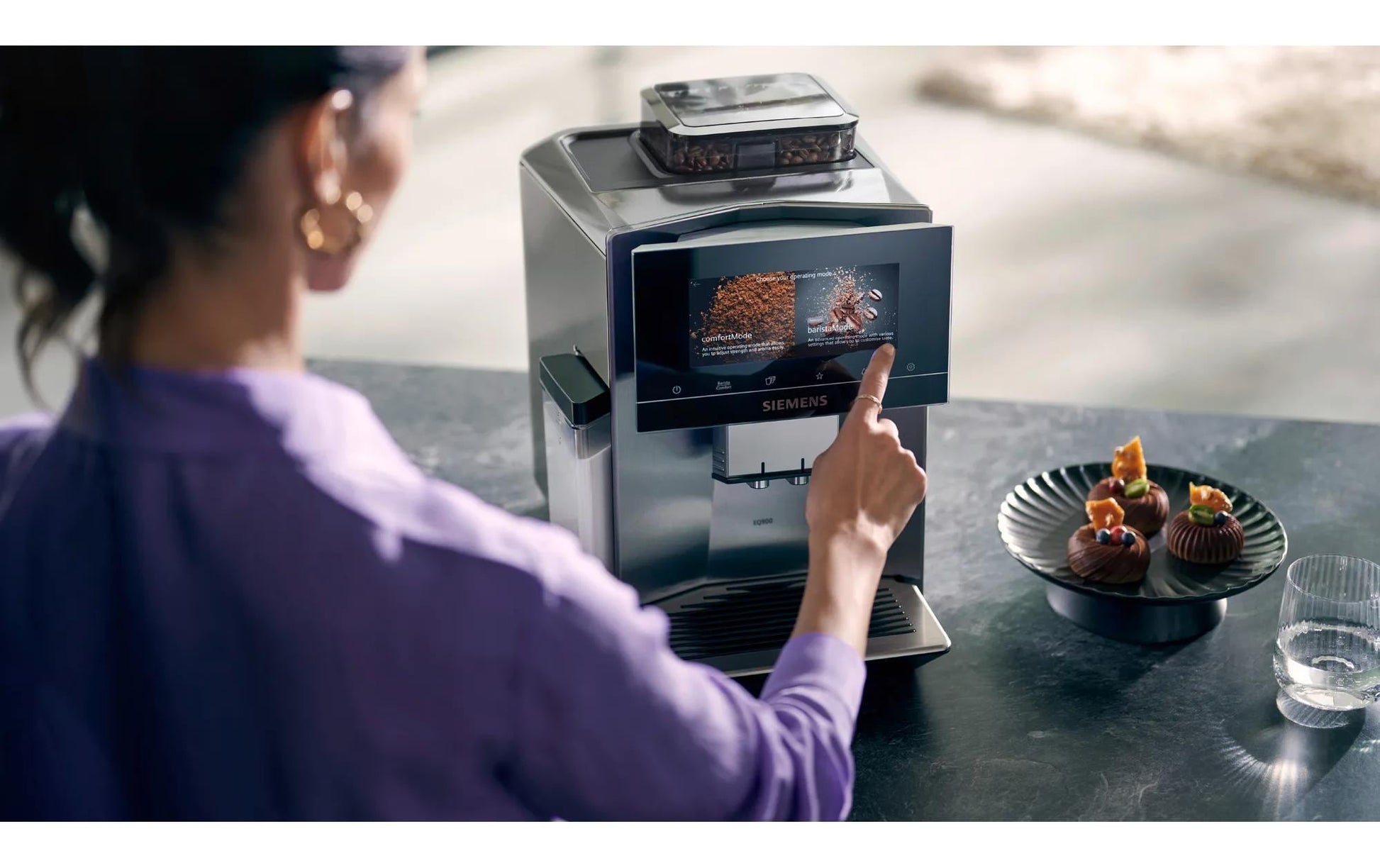 Siemens EQ 900 TQ905D03 Kaffeevollautomat – 2,3 l, 375 g, Integriertes Mahlwerk, Edelstahl