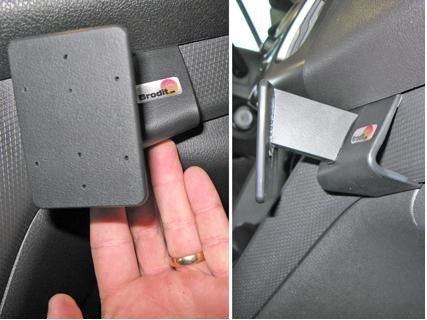 Brodit Auto-Halterung, gewinkelt, passiv – für Ford Tourneo/Transit Connect 2014–2015 – Schwarz