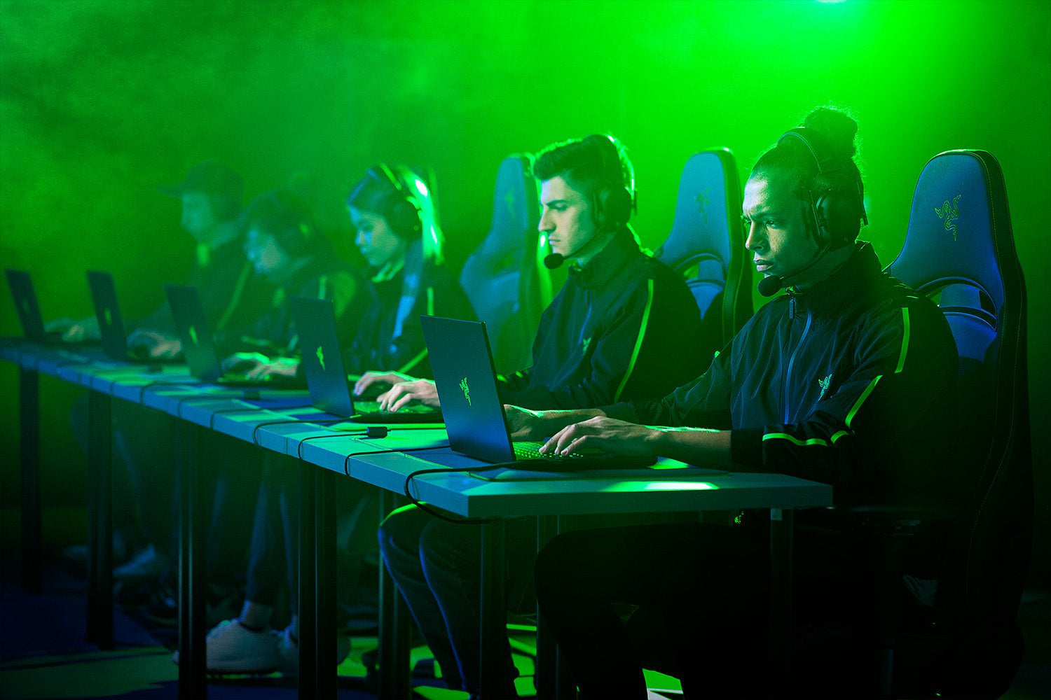Razer BlackShark V2 Pro Gaming-Headset – Over-Ear, Stereo, BT 5.2, Schwarz