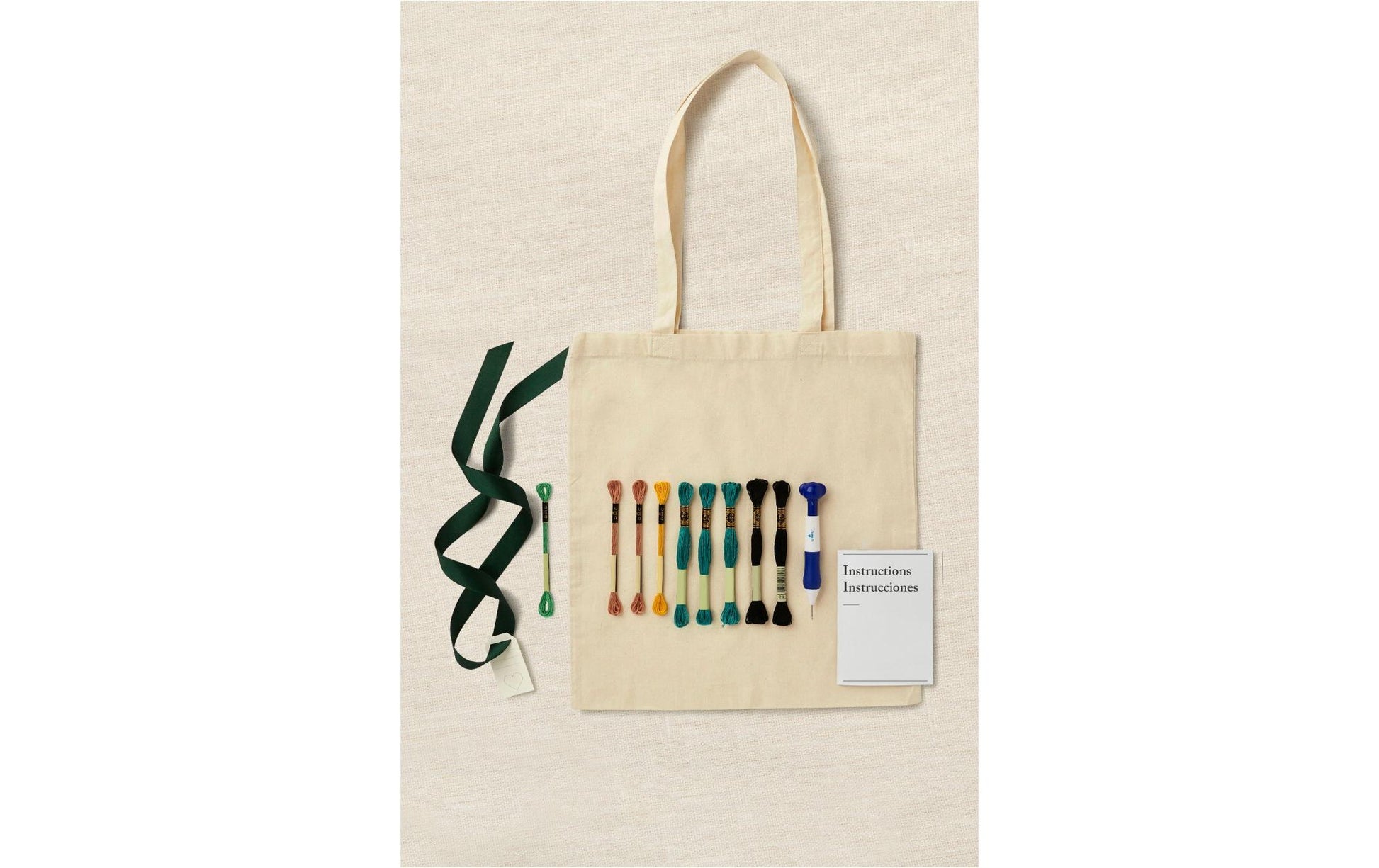 DMC Stanznadel-Set – Portrait – 35 × 42 cm – Baumwolle – Mehrfarbig – PN008K