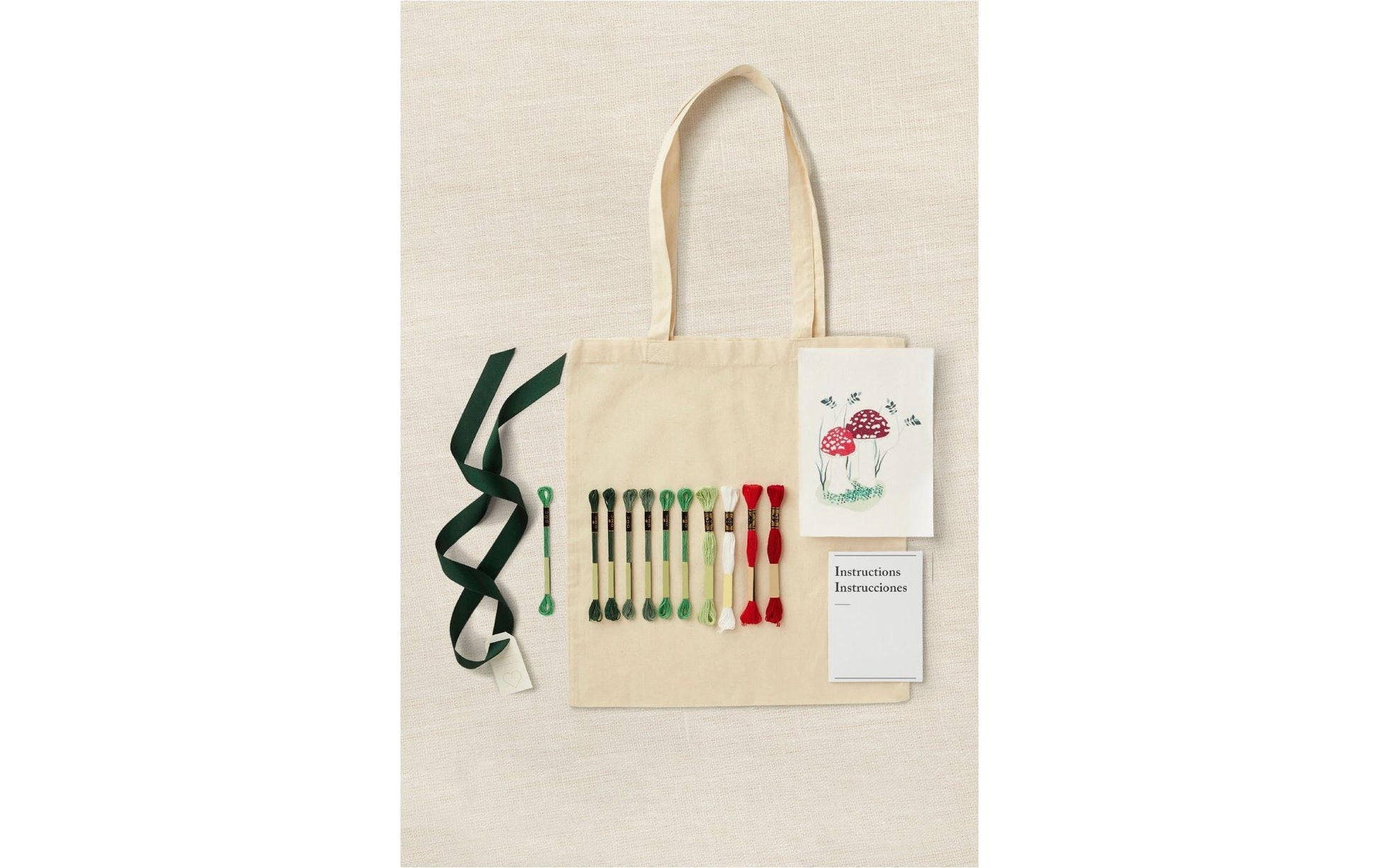 DMC Gift of Stitch – Nähset – Einkaufstasche Pilzmotiv 35 × 42 cm – 18-teilig