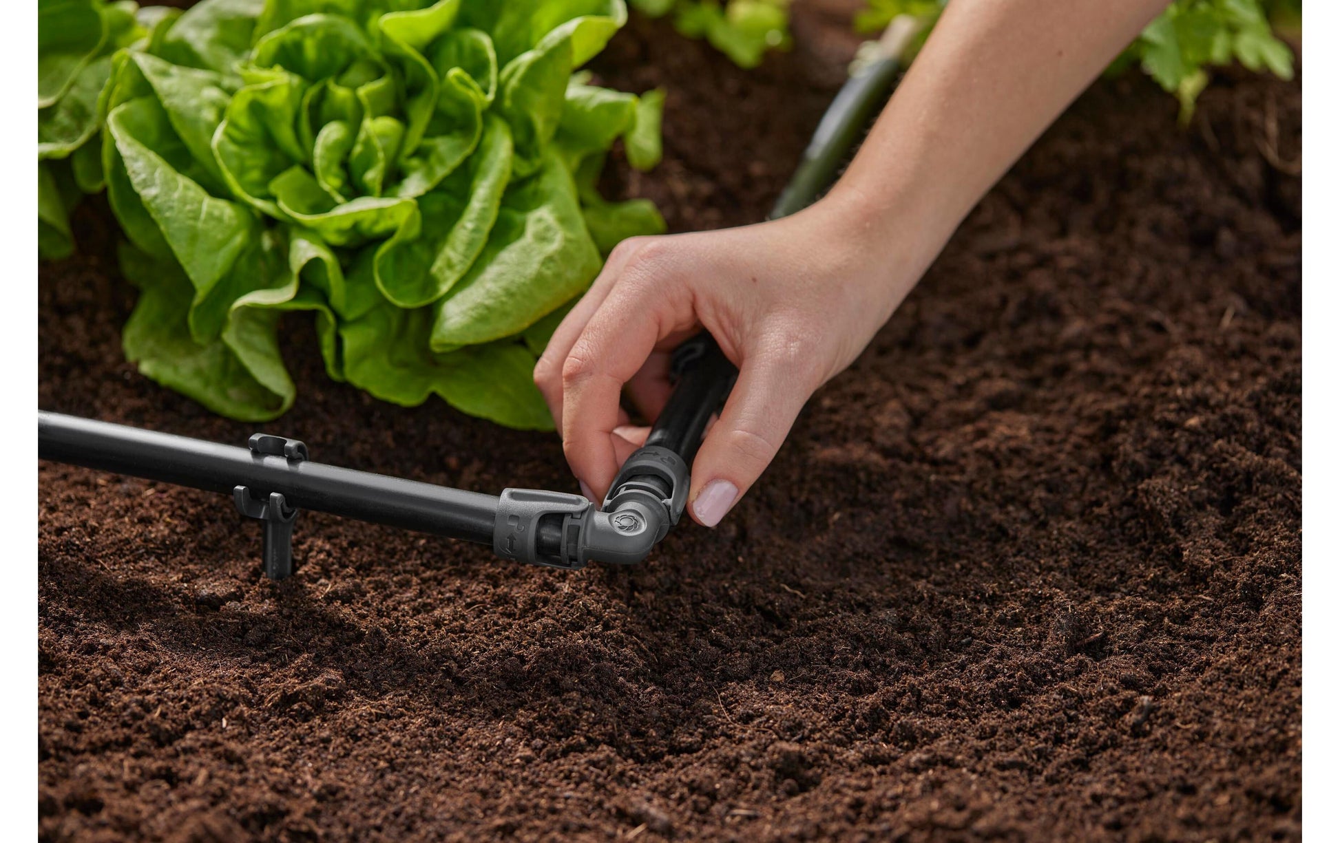 Gardena Rohrverbindung Micro-Drip-System – L-Stück, für 13 mm Schläuche, 5,8 cm, Kunststoff, schwarz