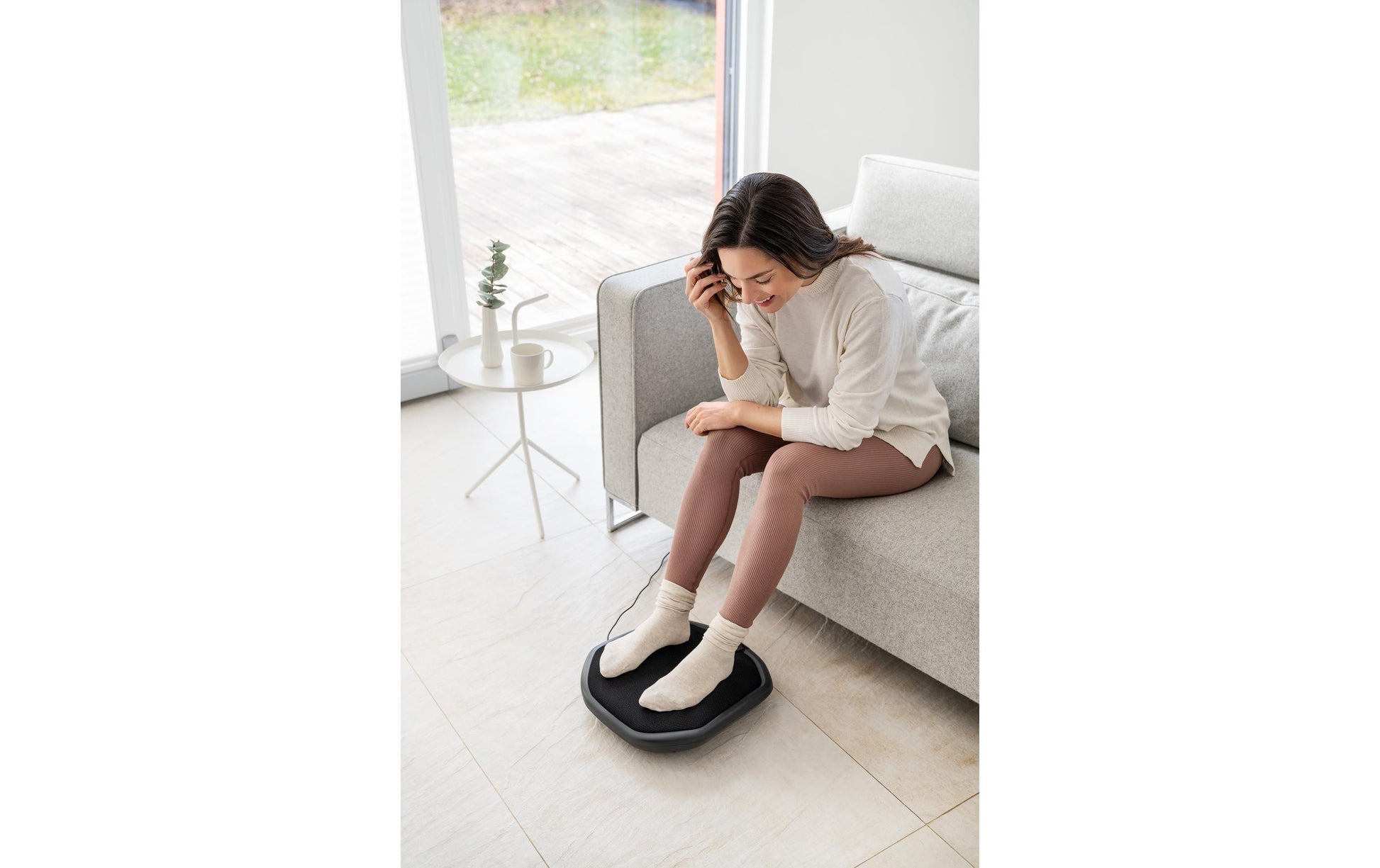 Beurer Fuss- & Rückenmassagegerät FM70 – 365 × 345 × 95 mm (B×H×T), 2100 g, Shiatsu, Netzbetrieb