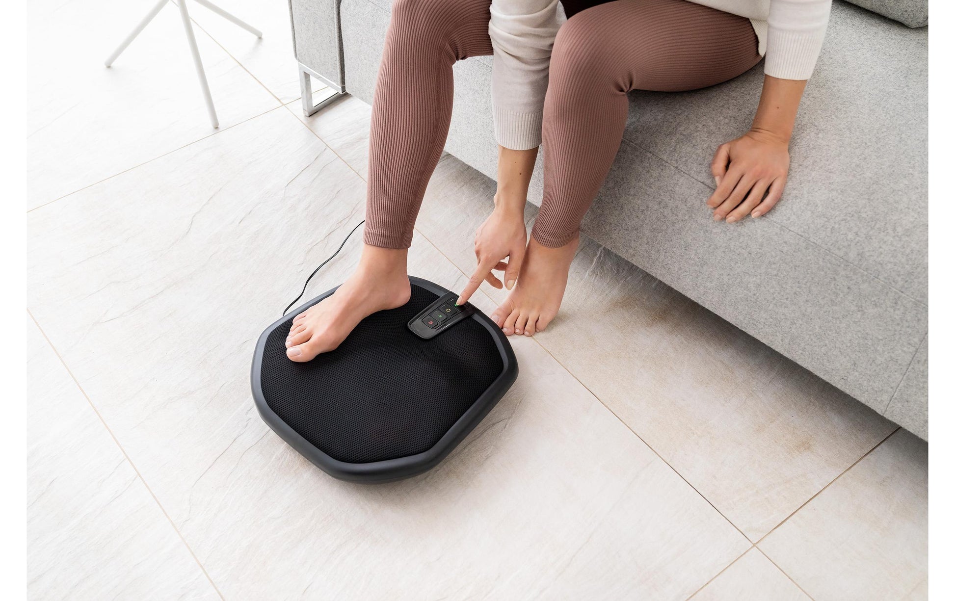 Beurer Fuss- & Rückenmassagegerät FM70 – 365 × 345 × 95 mm (B×H×T), 2100 g, Shiatsu, Netzbetrieb