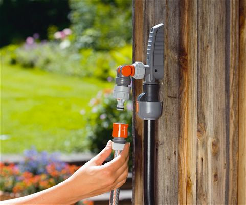 Gardena Wasserstecker – drehbarer Anschluss, Spike zur Bodenbefestigung, Grau, Orange, für Pipelinesystem