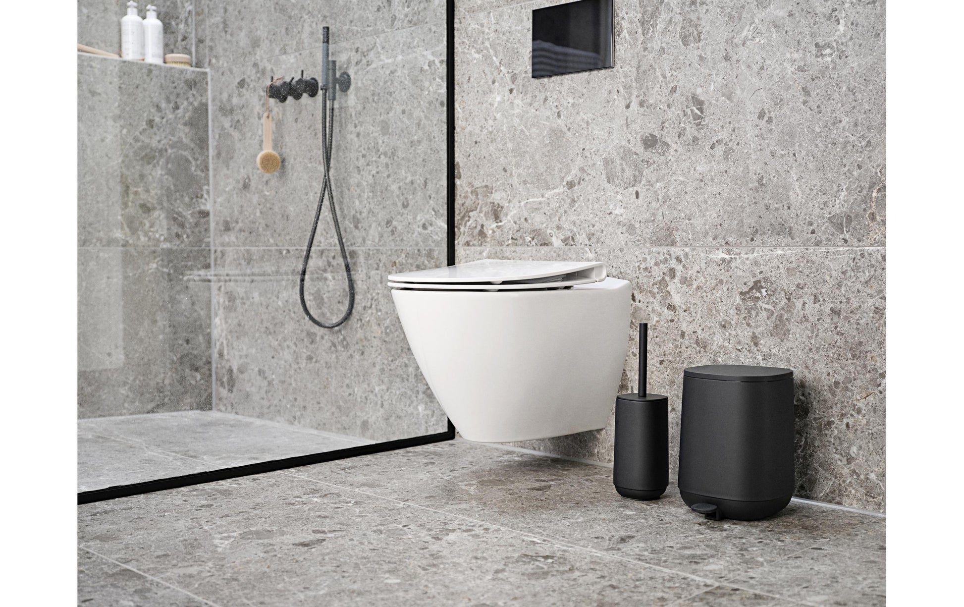 Zone Denmark Time – WC-Bürstenset – Beton, Schwarz, H 36 cm, Ø 10,5 cm