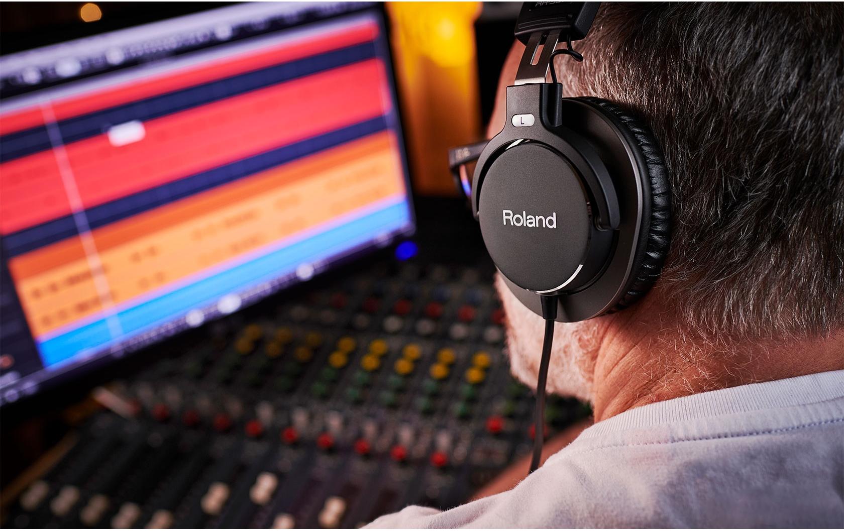 Roland RH-300 – Over-Ear Studiokopfhörer – geschlossen, 3,4 m Kabel – schwarz, über 32 Ω