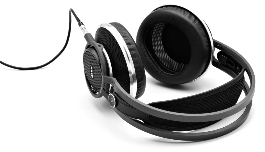 AKG K812 – Over-Ear Studiokopfhörer – Kabelgebunden, offen, abnehmbares Kabel, 36 Ω, 5 – 54’000 Hz – Schwarz
