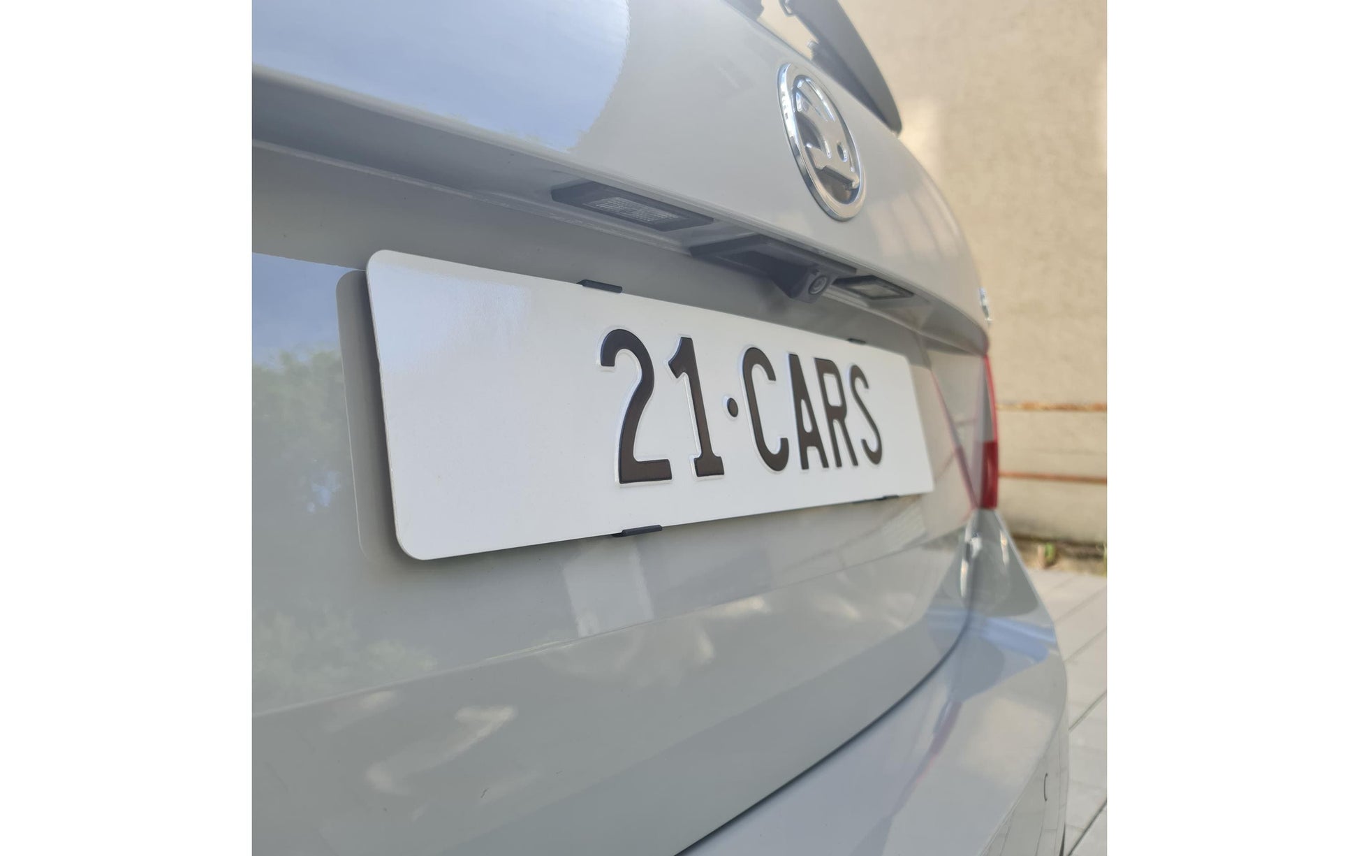 21CARS Kennzeichenhalterset – für Auto – Langformat – Klicksystem, Kunststoff, Schwarz