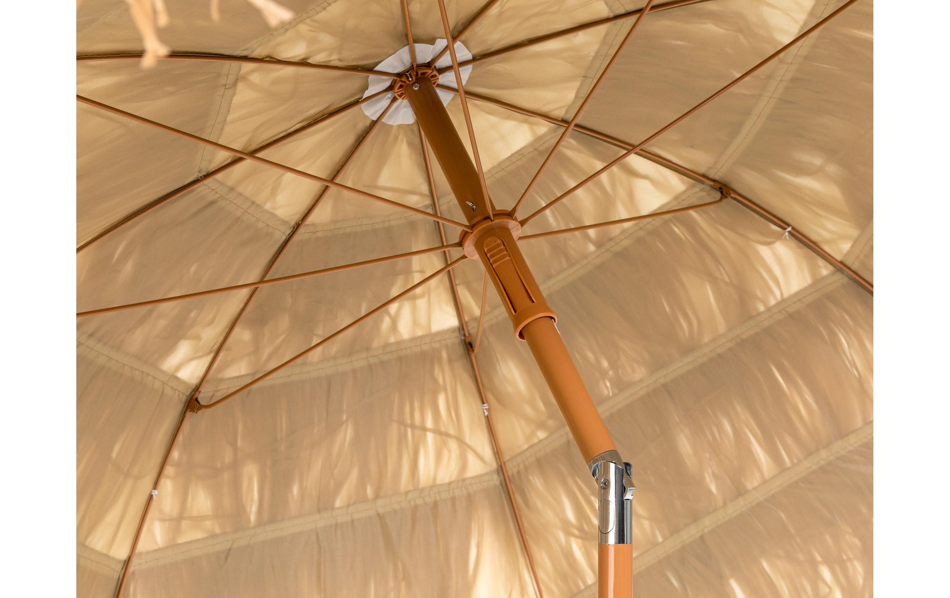 KOOR Strandschirm – Ø 150 cm – braun gemustert – höhenverstellbar