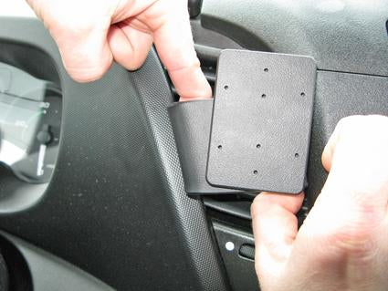 Brodit ProClip – Auto-Halterung – für IVECO Daily (2015–2016), Schwarz