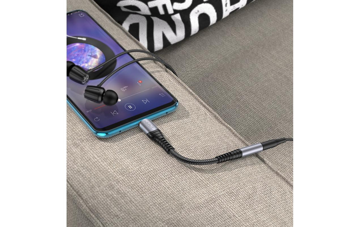 ONIT Adapterkabel – USB-C auf 3,5 mm Klinke 0,13 m – für USB-C Geräte