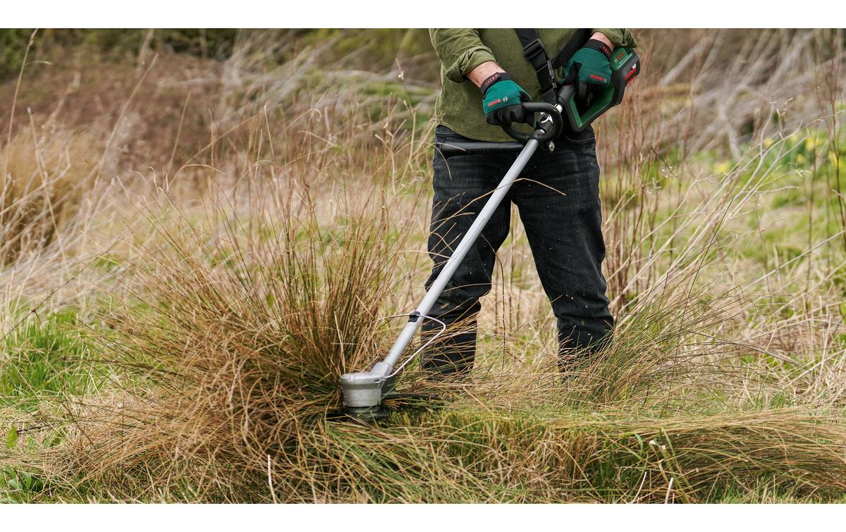 Bosch AdvancedBrushCut Akku-Freischneider – 36 V – Schnittbreite 300 mm – 2 Ah & Ladegerät