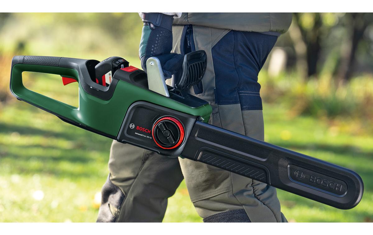 Bosch AdvancedChain 36V-35-30 Kettensäge – 36 V – Schwertlänge 31 cm – Mit Akku & Ladegerät – POWER FOR ALL