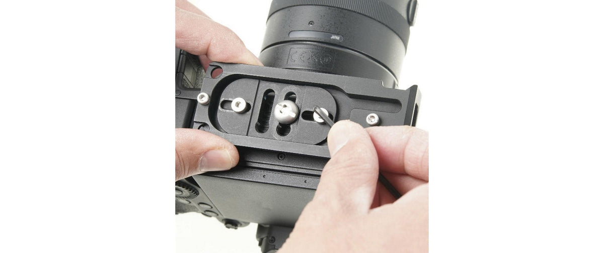 Slik i-Bracket Halterung – für Sony α7IV, α7III, Canon EOS R6 und andere