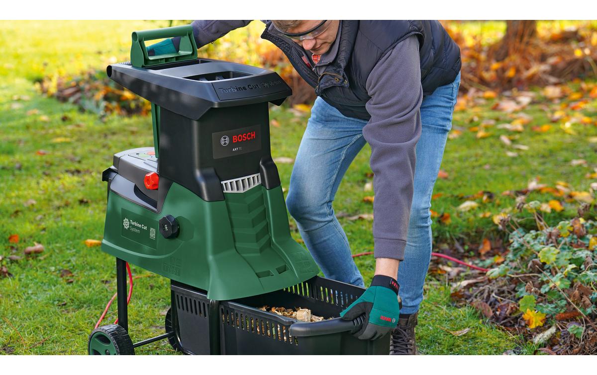Bosch AXT 23 TC Häcksler – 2300 W – Ø 42 mm – 53 l – Netzbetrieb