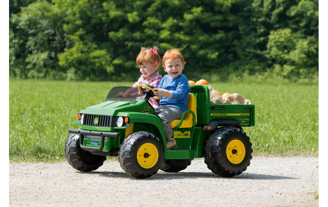 Peg Perego John Deere Gator HPX 12V Elektro-Kinderfahrzeug – 89,5×69×131 cm – 6,8 km/h – ab 3 J. – grün/gelb