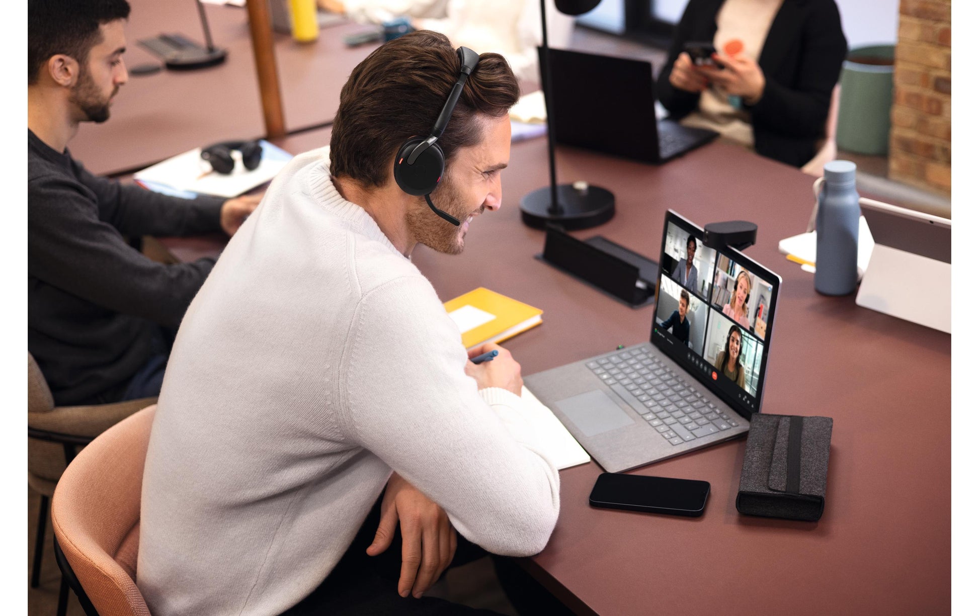 Jabra Evolve2 65 Flex Office-Headset – On-Ear, Kabel + BT, ANC, MS Teams zertifiziert, Schwarz
