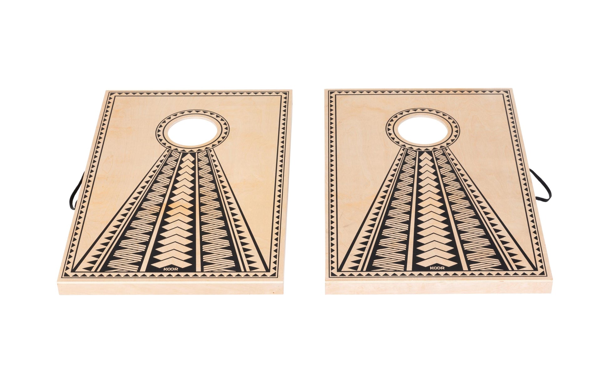 KOOR F01454 Cornhole-Spiel – 90 × 4,9 × 60 cm – 1 Stück – ab 6 Jahren – Pinienholz, Braun, FSC