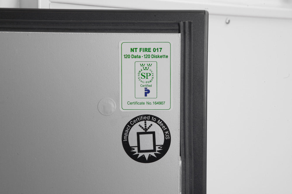 Phoenix Safe Co. Phoenix Sicherheitsschrank DS4623K – Schlüsselschloss – 457 l – Feuerschutz 120 min, Wasserschutz – Weiss