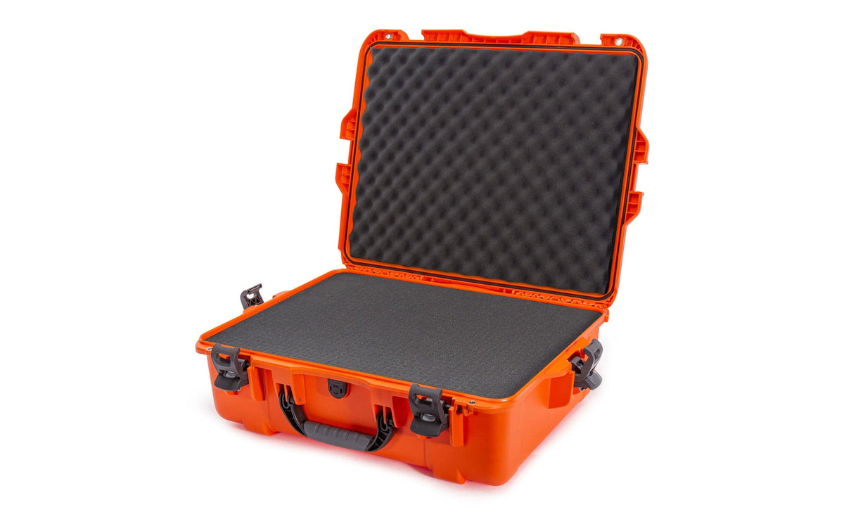 Nanuk Schutzkoffer 945 mit Schaum – 50,2 l, Hartschale, Orange, 50,5 × 22,4 × 63,8 cm