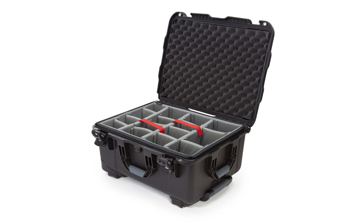 Nanuk Schutzkoffer 950 – 52,1 l, Nylon, wasserdicht, schwarz, 46,5 × 29,7 × 57,9 cm
