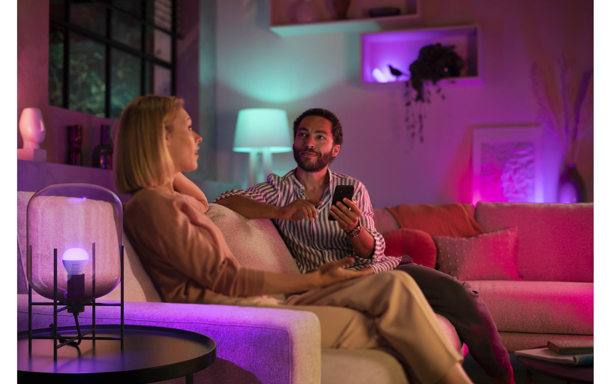 Philips by Signify Philips Hue Smart-Leuchtmittel E14 – RGBW, 470 lm, Bluetooth/Zigbee – für Hue Bridge, Alexa, HomeKit – 2 Stk.