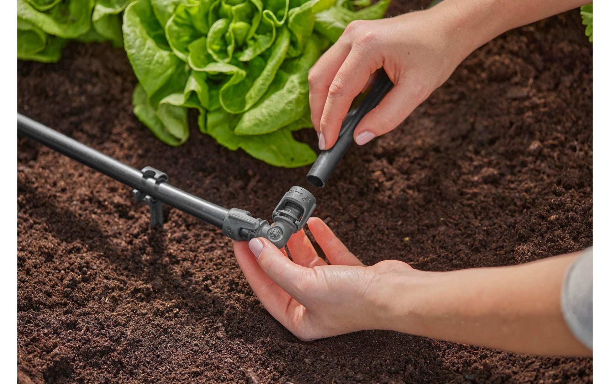Gardena Rohrverbindung Micro-Drip-System – L-Stück, für 13 mm Schläuche, 5,8 cm, Kunststoff, schwarz