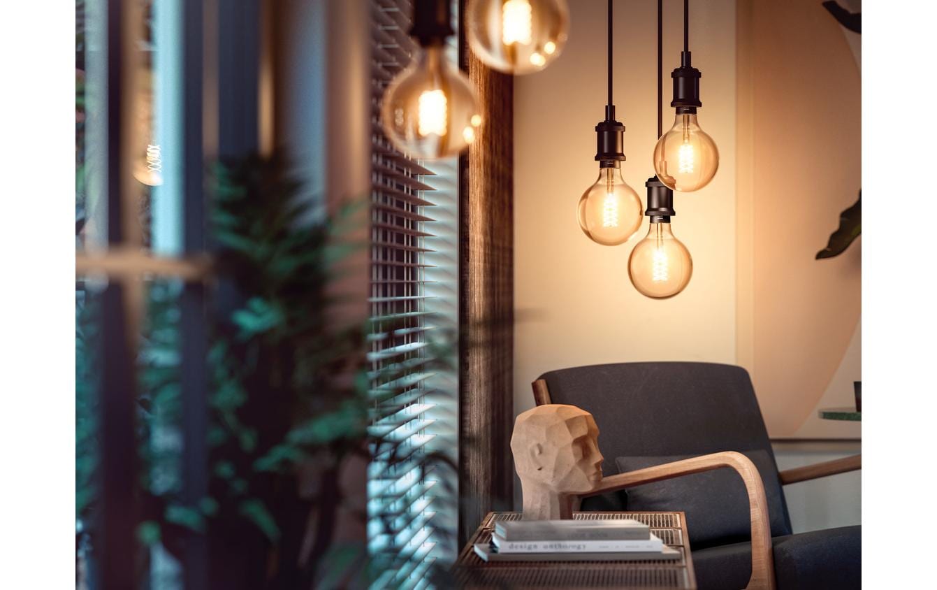 Philips by Signify Philips Hue Smart-Leuchtmittel E27 Weiss – 550 lm, 2100 K, App, dimmbar