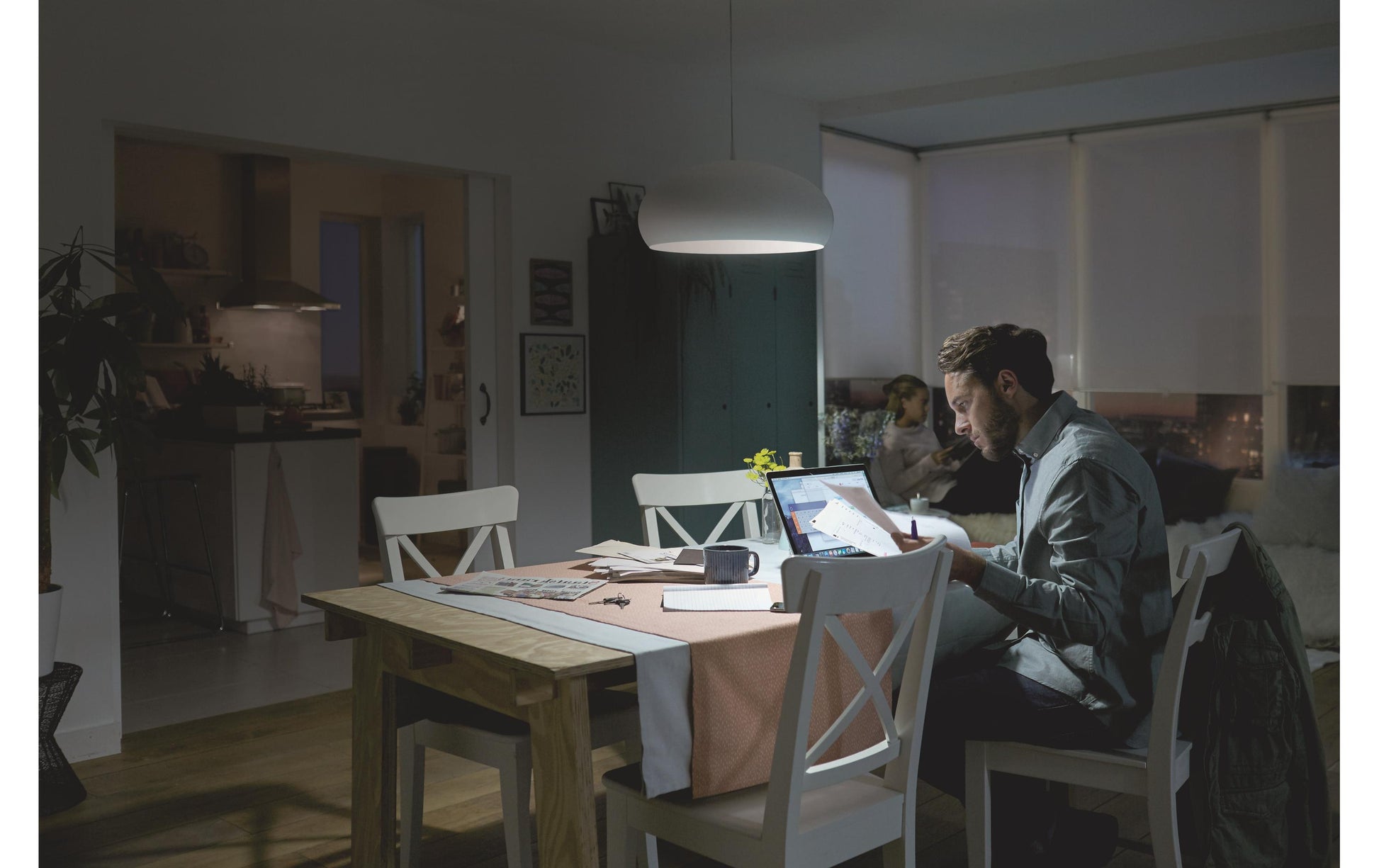 Philips by Signify Philips LED-Leuchtmittel E14 Lüsterkolben – Kaltweiss 6500 K, 470 lm, 4,3 W – 1 Stk.