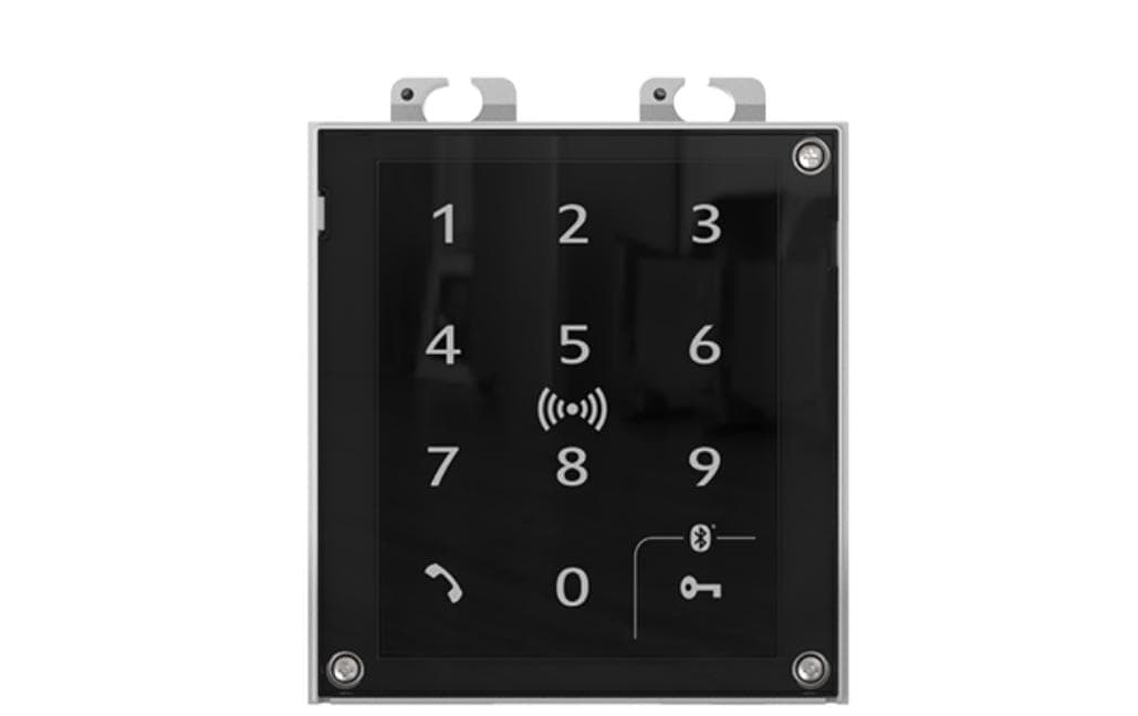 2N Zutrittsleser IP Verso Touch – 108 × 45 × 131 mm, schwarz