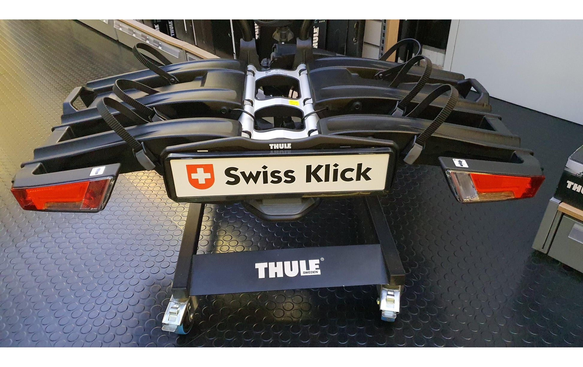Swiss Klick Kennzeichenhalterset – Langformat – Kunststoff, Schwarz