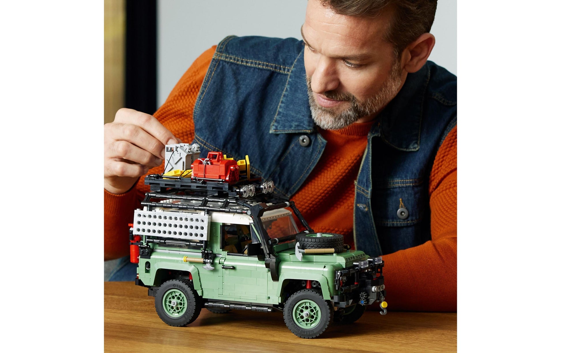 LEGO Icons Klassischer Land Rover Defender 90 3D-Puzzle – 2'336 Teile – 16×16×32 cm – ab 18 Jahren