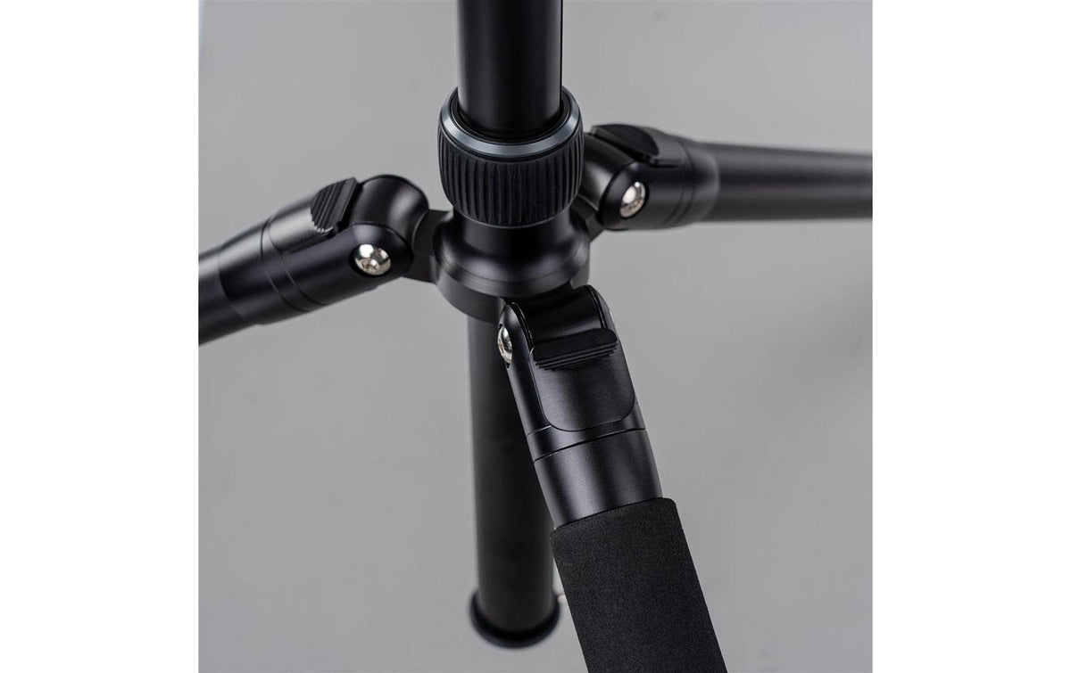 Dörr Classic 160 Aluminium-Stativ – bis 160 cm – Traglast 8 kg – Schwarz