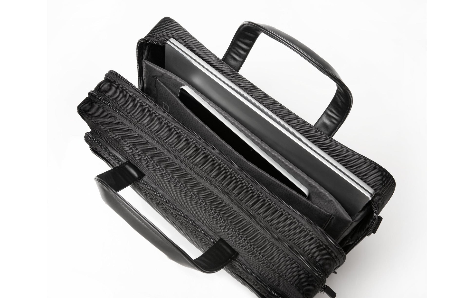 Kensington Contour 2 Notebook-Tasche bis 15,6" – wasserfest, Trolley-Band – Schwarz
