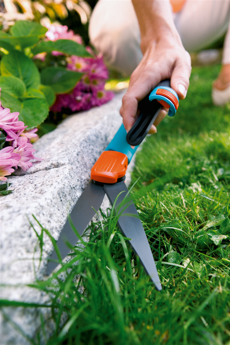 Gardena Comfort – Grasschere, horizontale Klingen, drehbar, schwarz, blau