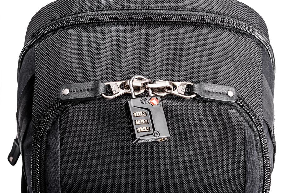 Think Tank Urban Approach 15 Rucksack – Nylon – Schwarz – für MILC, Notebook bis 38,1 cm (15") – Regenhülle