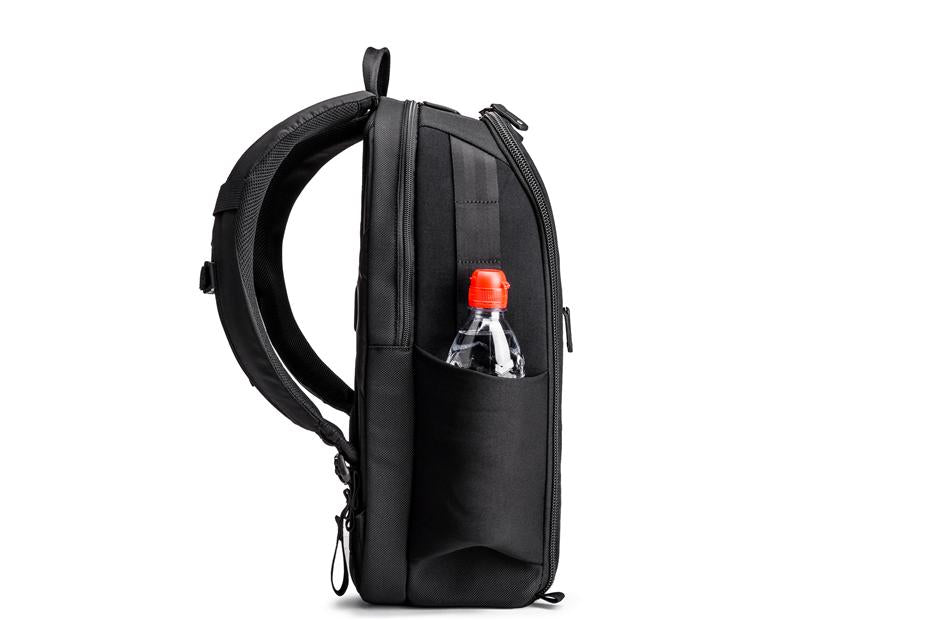 Think Tank Urban Approach 15 Rucksack – Nylon – Schwarz – für MILC, Notebook bis 38,1 cm (15") – Regenhülle