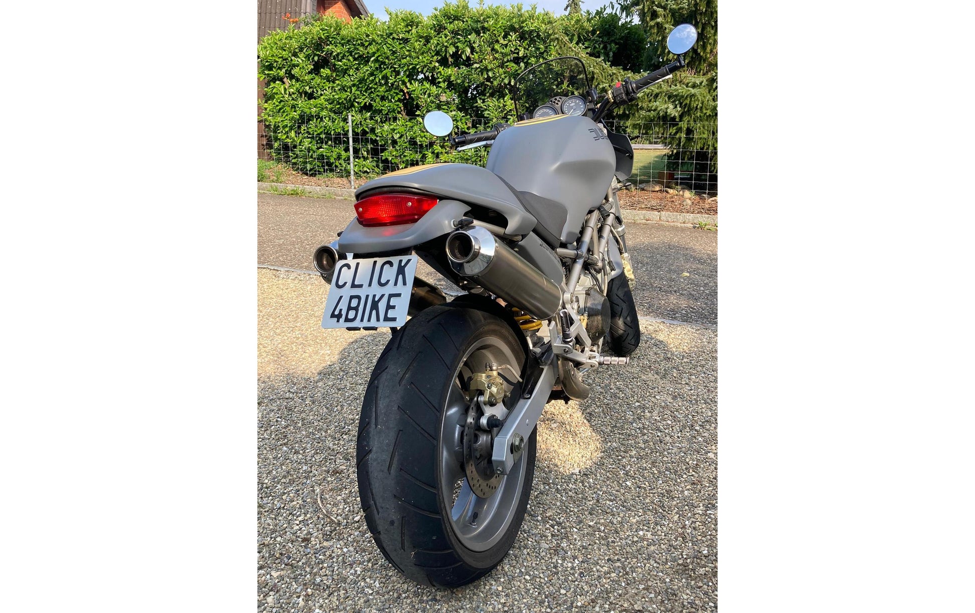 21CARS Wechselrahmen – für Motorrad – Klicksystem – schwarz – Kunststoff – 1 Stk.