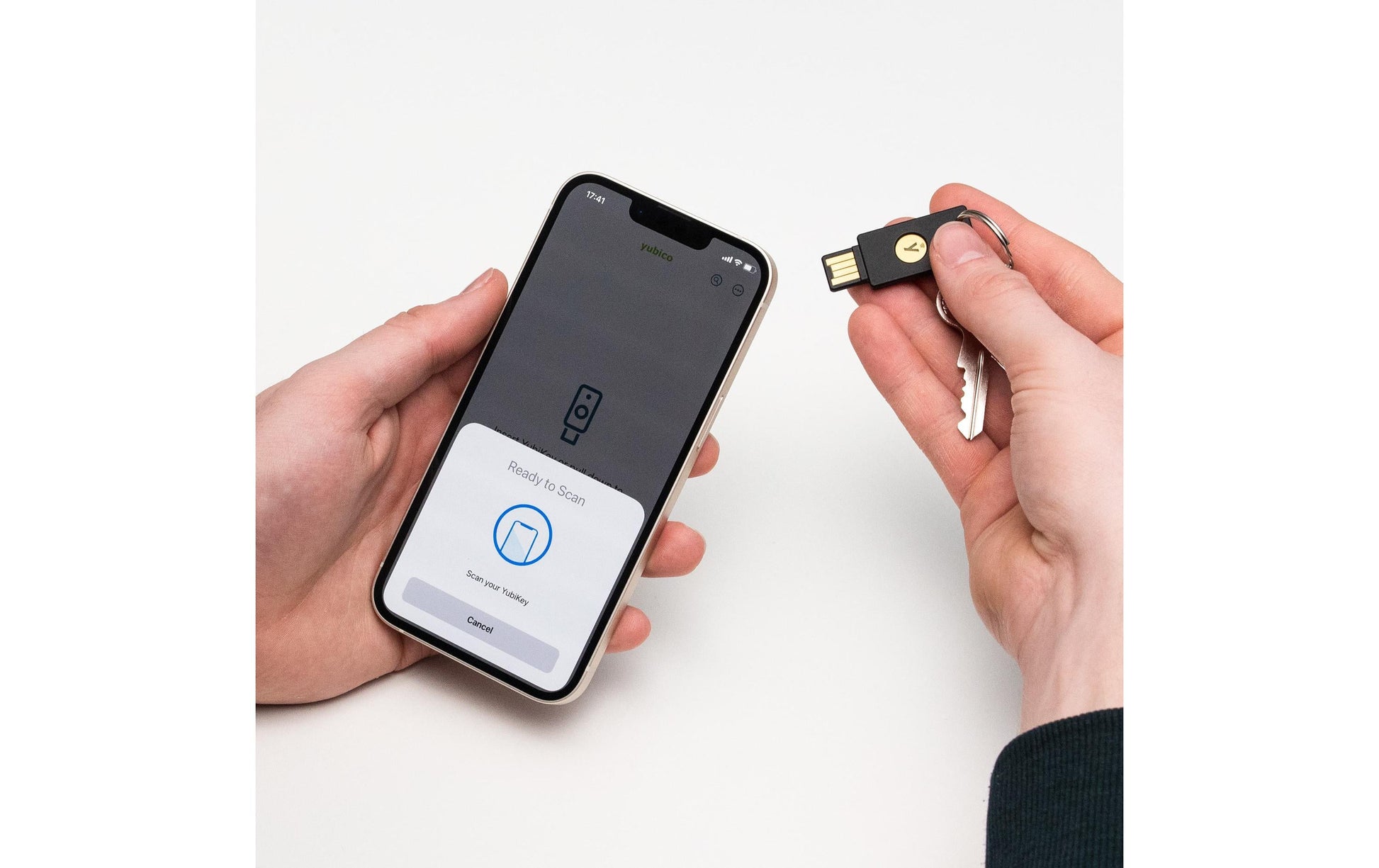 Yubico Sicherheitsschlüssel – USB-A (Stecker) – NFC, FIDO 2 – Schwarz – für Android, Windows 10, iOS